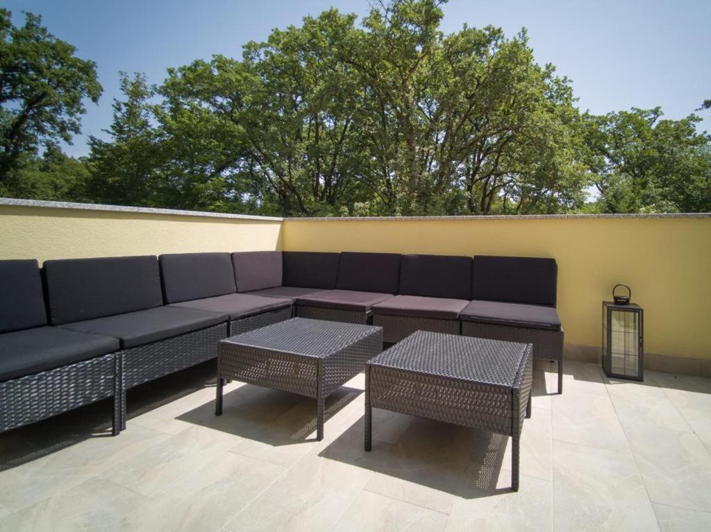 Holiday Home Tos Risika Exterior foto
