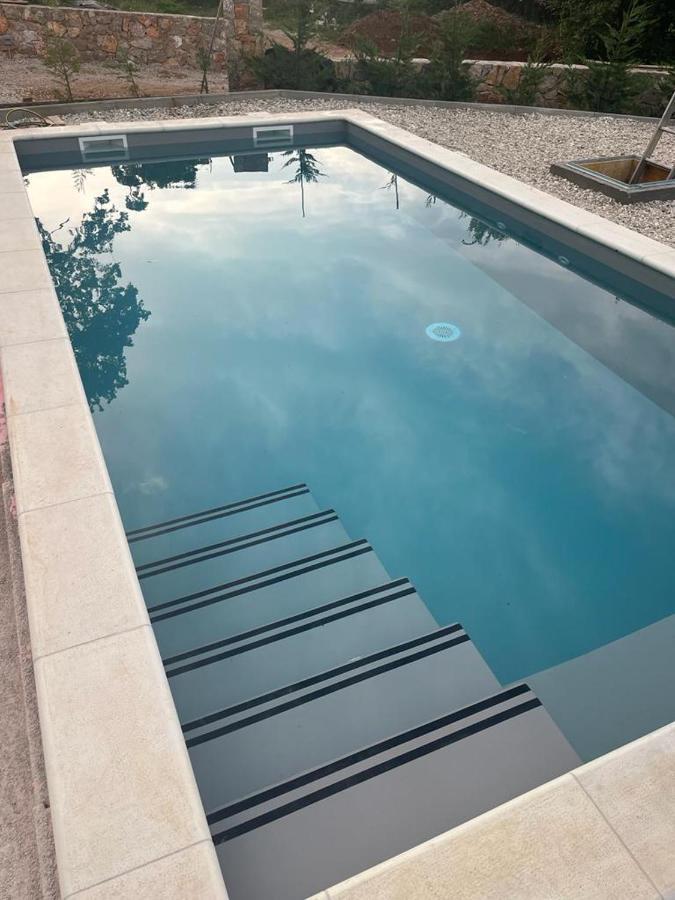 Holiday Home Tos Risika Exterior foto
