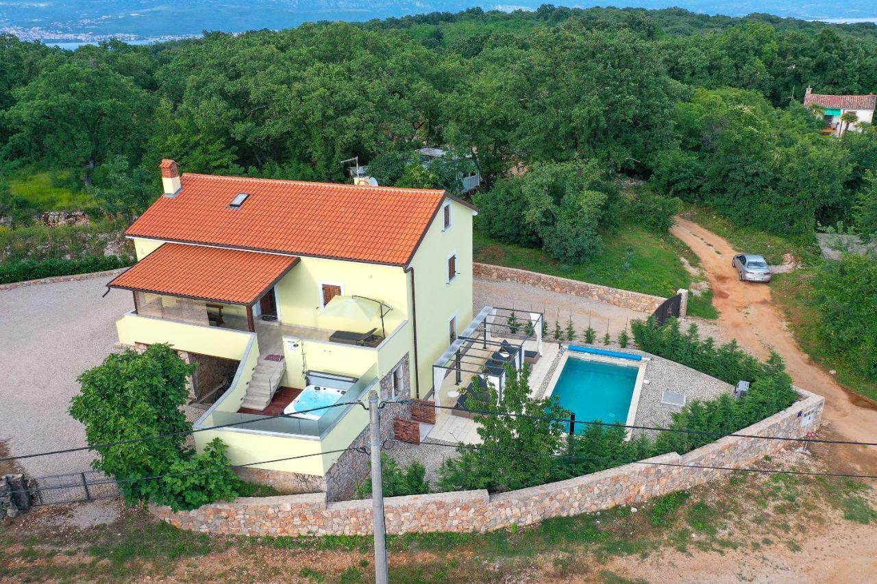 Holiday Home Tos Risika Exterior foto